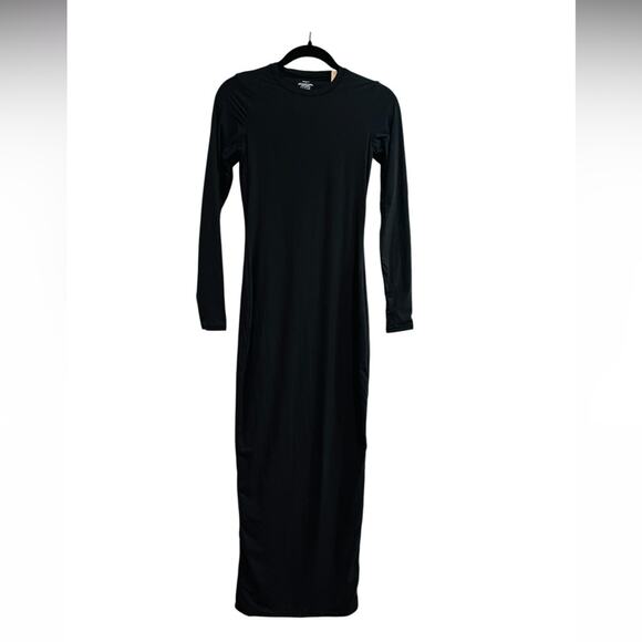 SKIMS CREW NECK LONG SLEEVE DRESS SIZE MEDIUM NWT - Picture 5 of 9